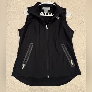 ariat women's softshell vest